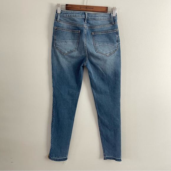 Driftwood | Jackie High Rise Jean Floral Embroidered Asymmetrical Raw Hem Skinny - Picture 7 of 10